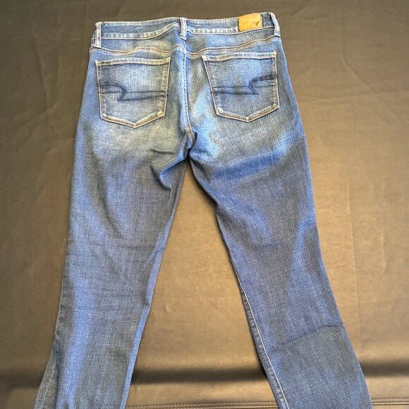 Women's American Eagle Skinny Jeans - Picture 4 of 8
